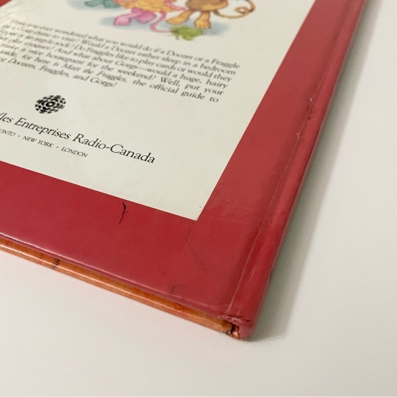 Vintage 1985 First Edition Meet The Fraggles Hardcover Book - Picture 8 of 16